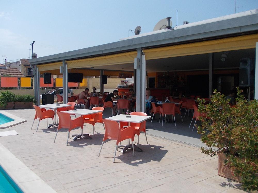 Kavos Central Gardens Exterior foto
